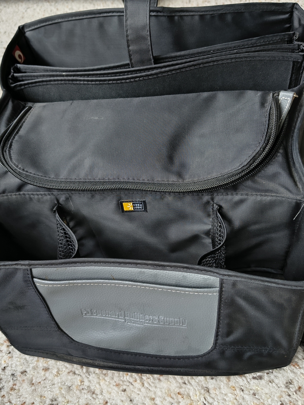 Case Logic/Leeds Mobile Office Organizer For Car